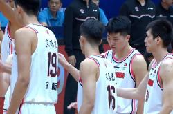 球队训练局势惨烈，内讧频发难以调和的简单介绍